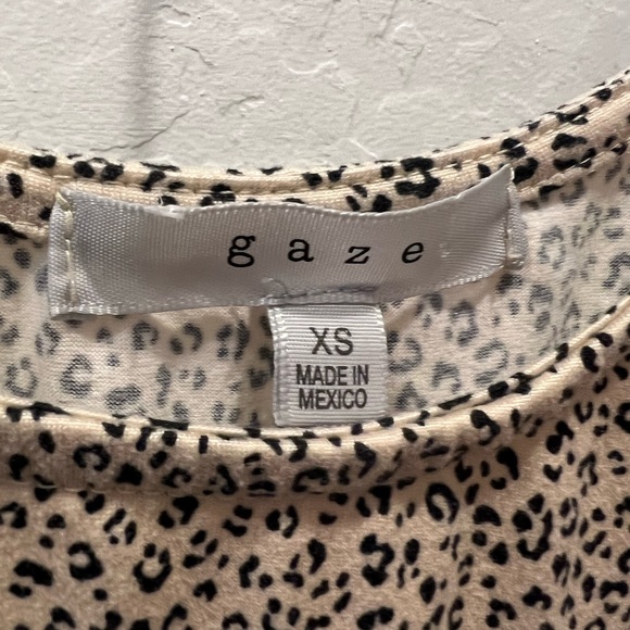 Leopard Cropped Tank Top - Picture 2 of 3